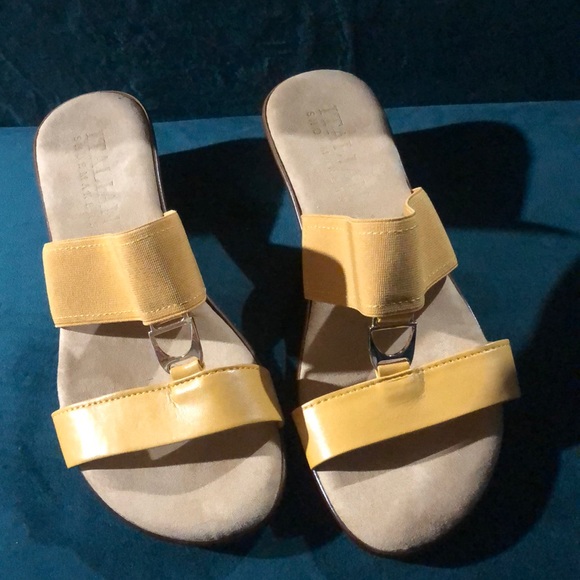 Shoes - Wedge sandals made in Italy size 8